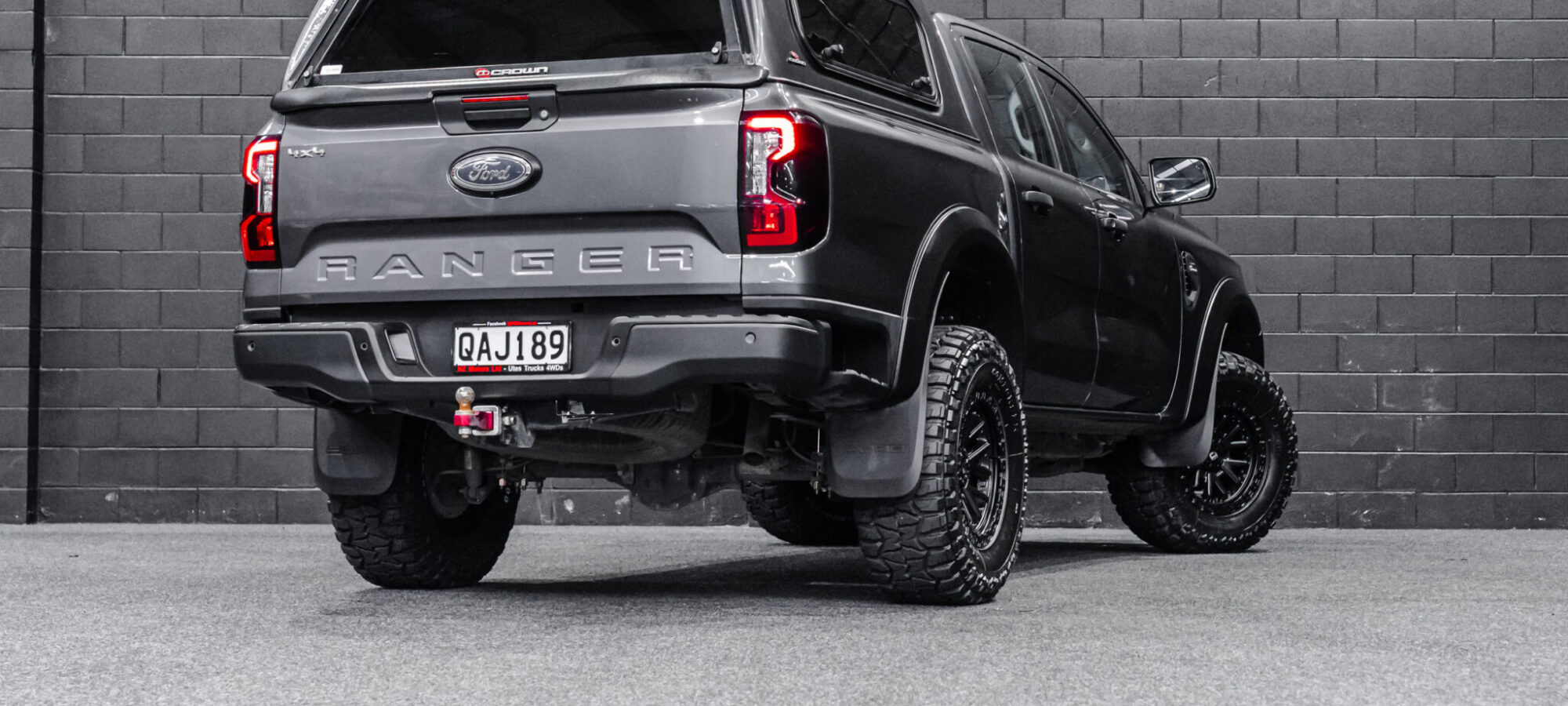 Vehicle Gallery Image