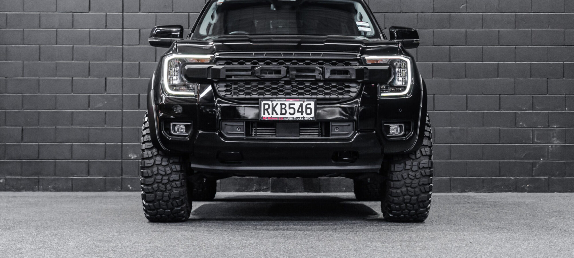 Vehicle Gallery Image