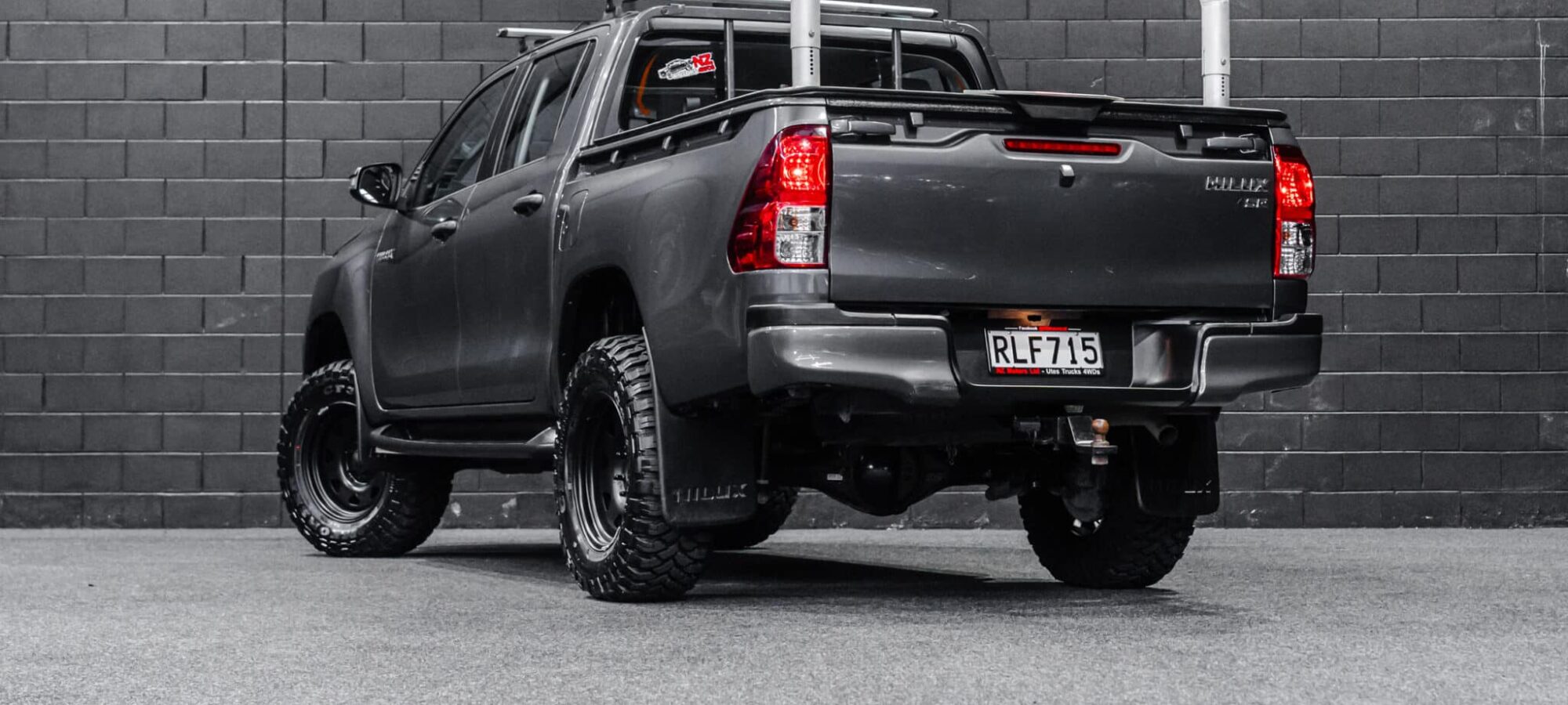 Vehicle Gallery Image