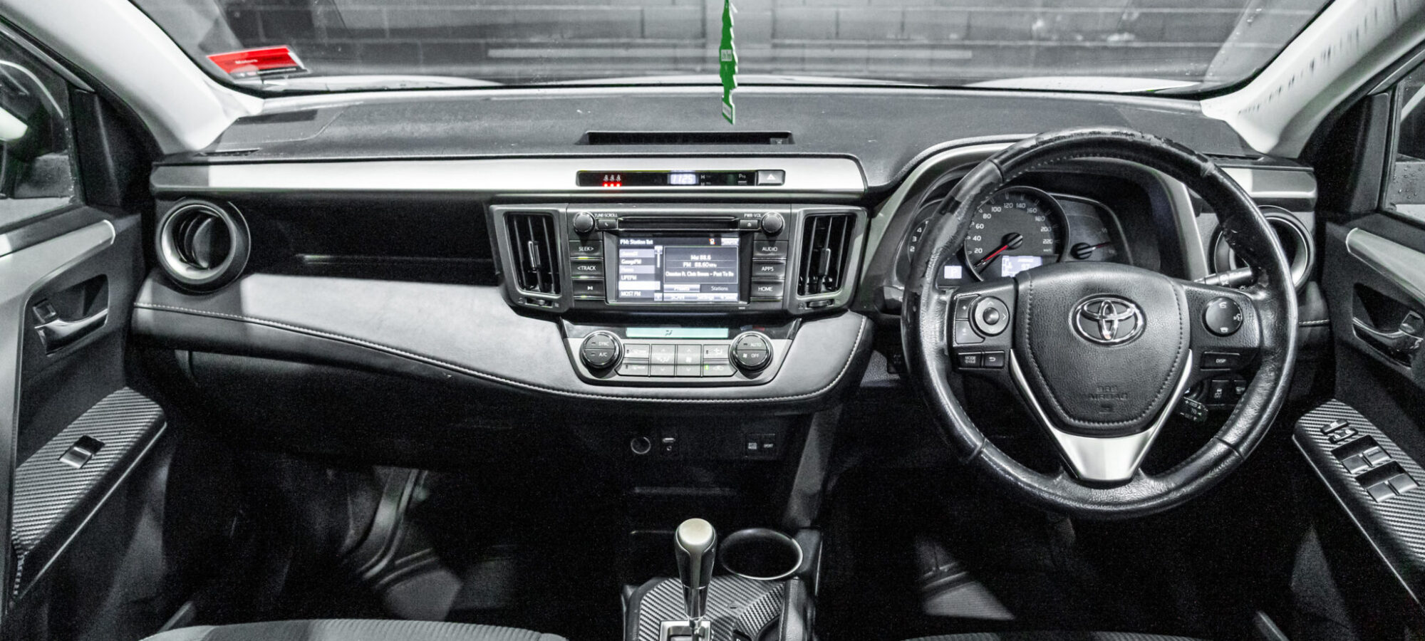 Vehicle Gallery Image