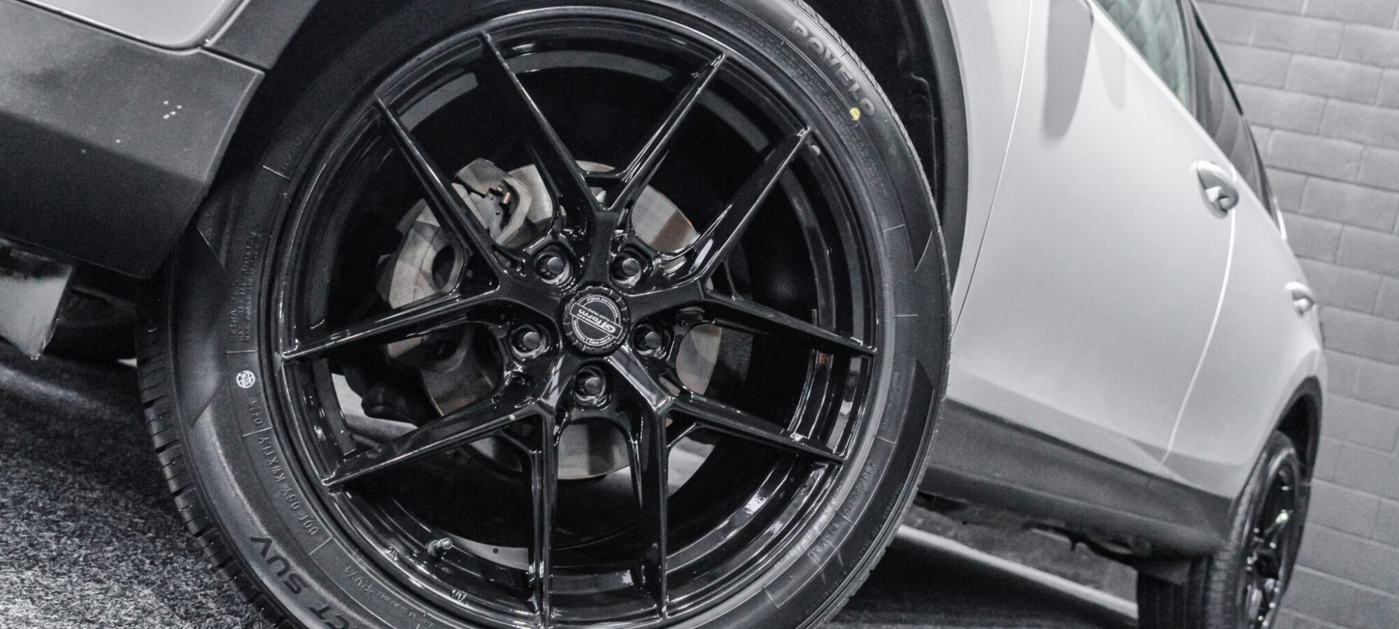 Vehicle Gallery Image