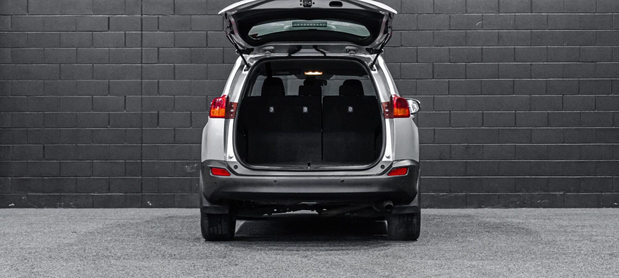 Vehicle Gallery Image