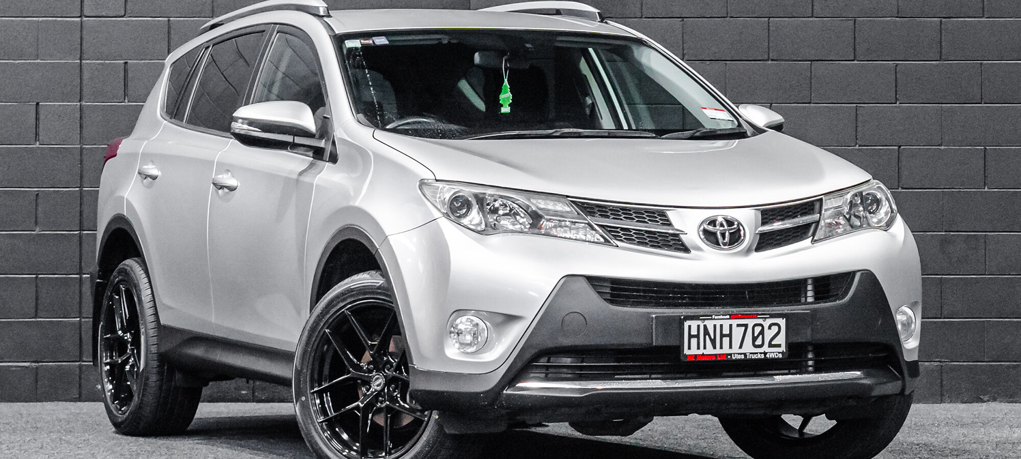 Vehicle Gallery Image