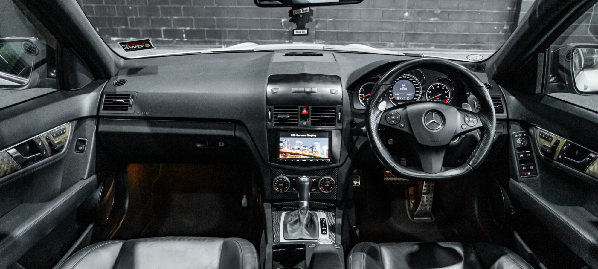 Vehicle Gallery Image