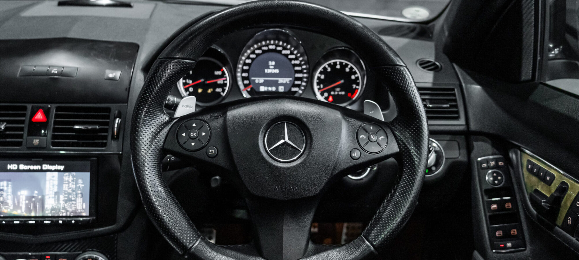 Vehicle Gallery Image