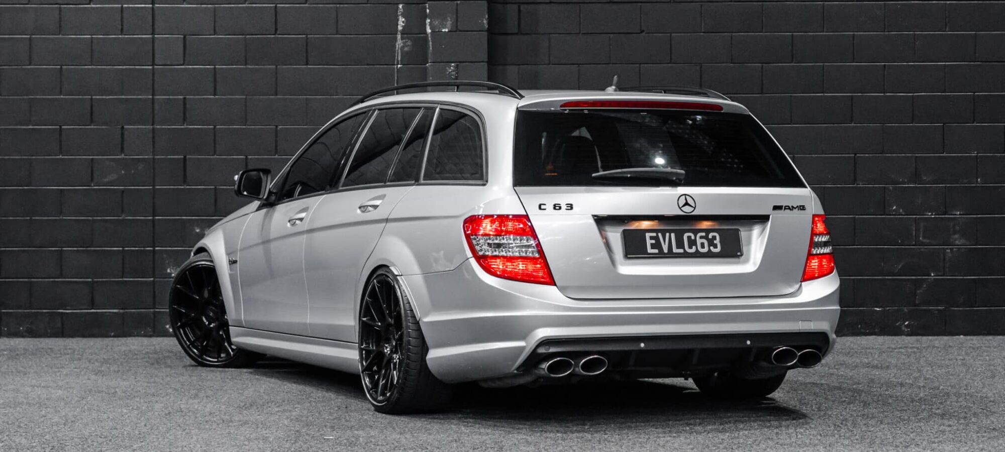 Vehicle Gallery Image