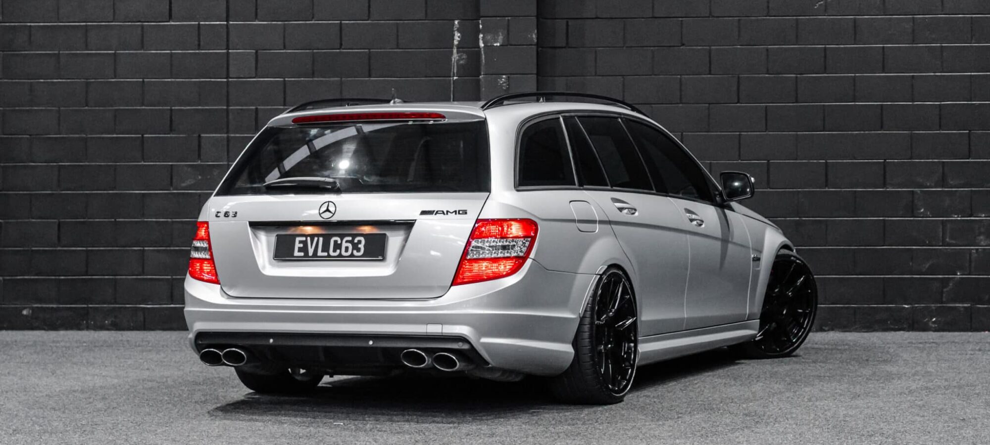 Vehicle Gallery Image