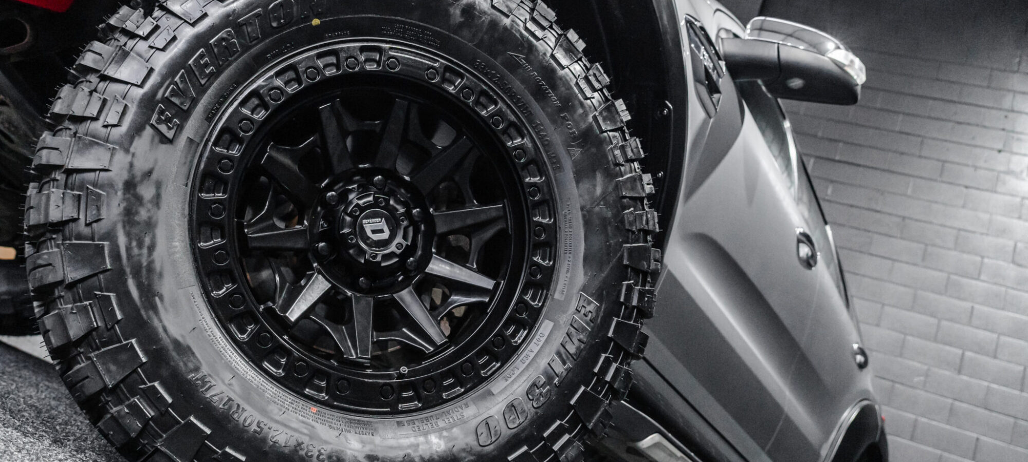 Vehicle Gallery Image