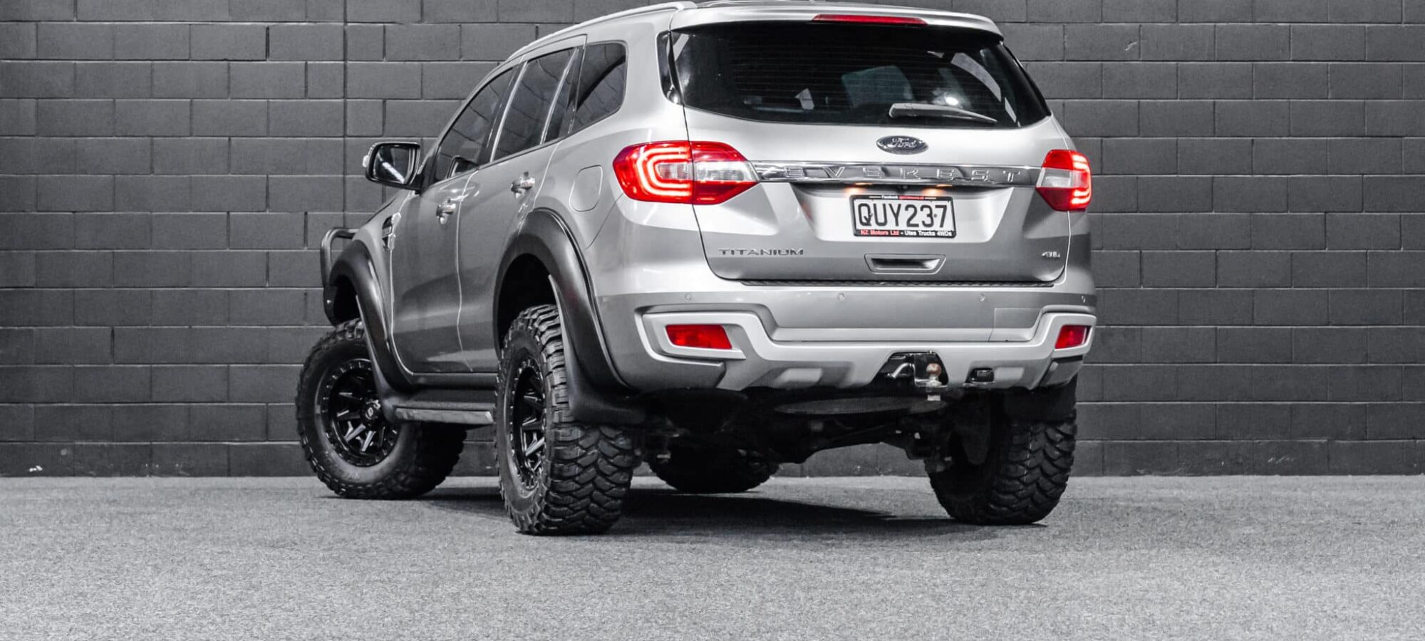 Vehicle Gallery Image