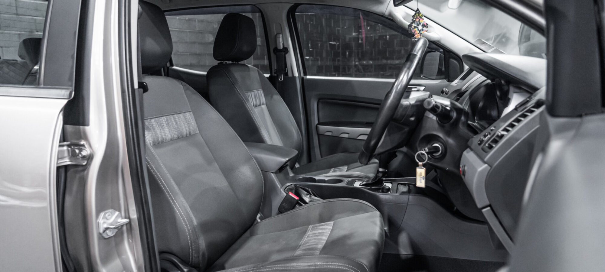 Vehicle Gallery Image