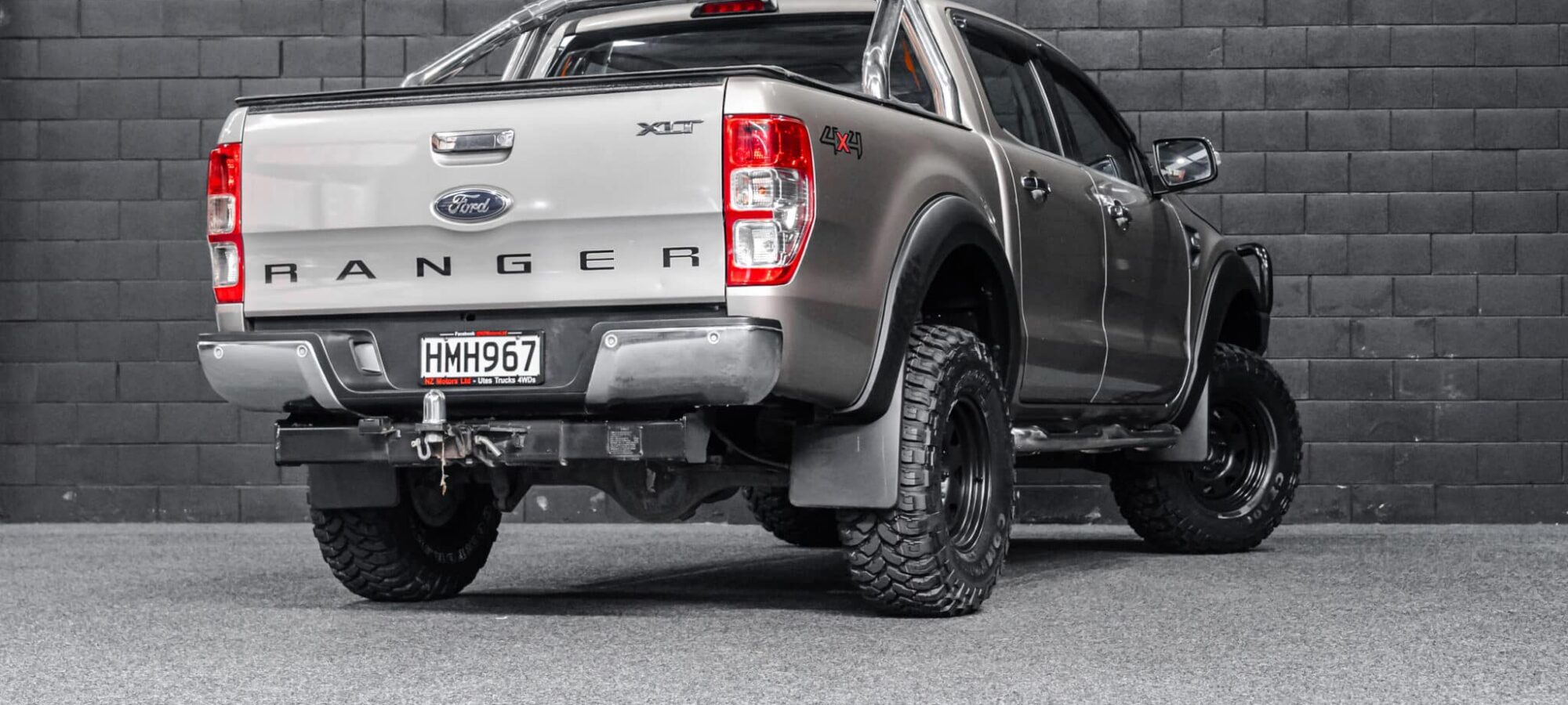 Vehicle Gallery Image