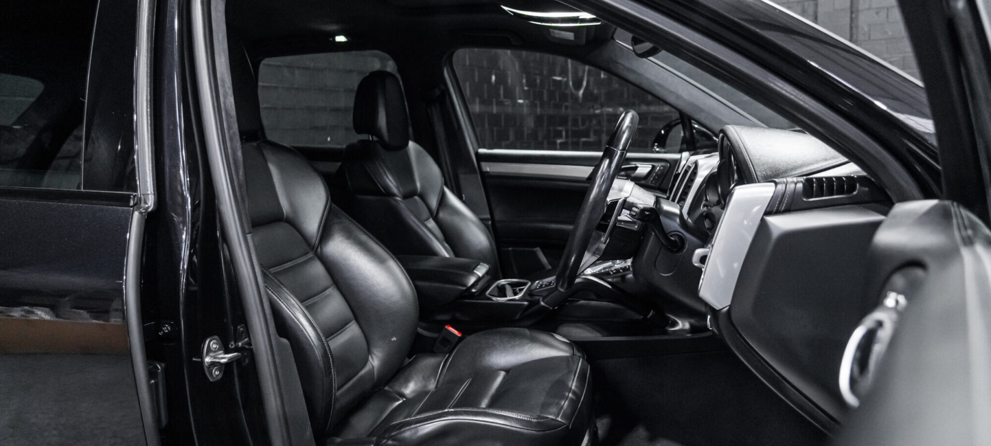 Vehicle Gallery Image