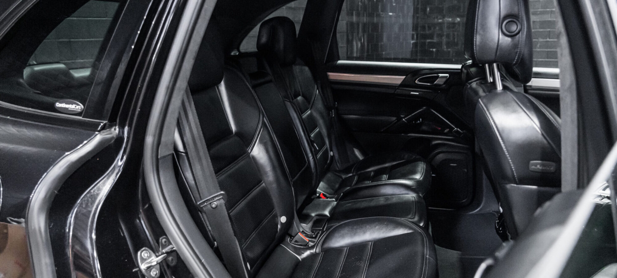 Vehicle Gallery Image