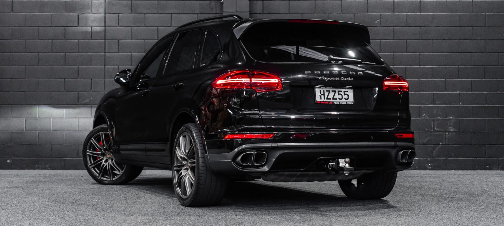 Vehicle Gallery Image