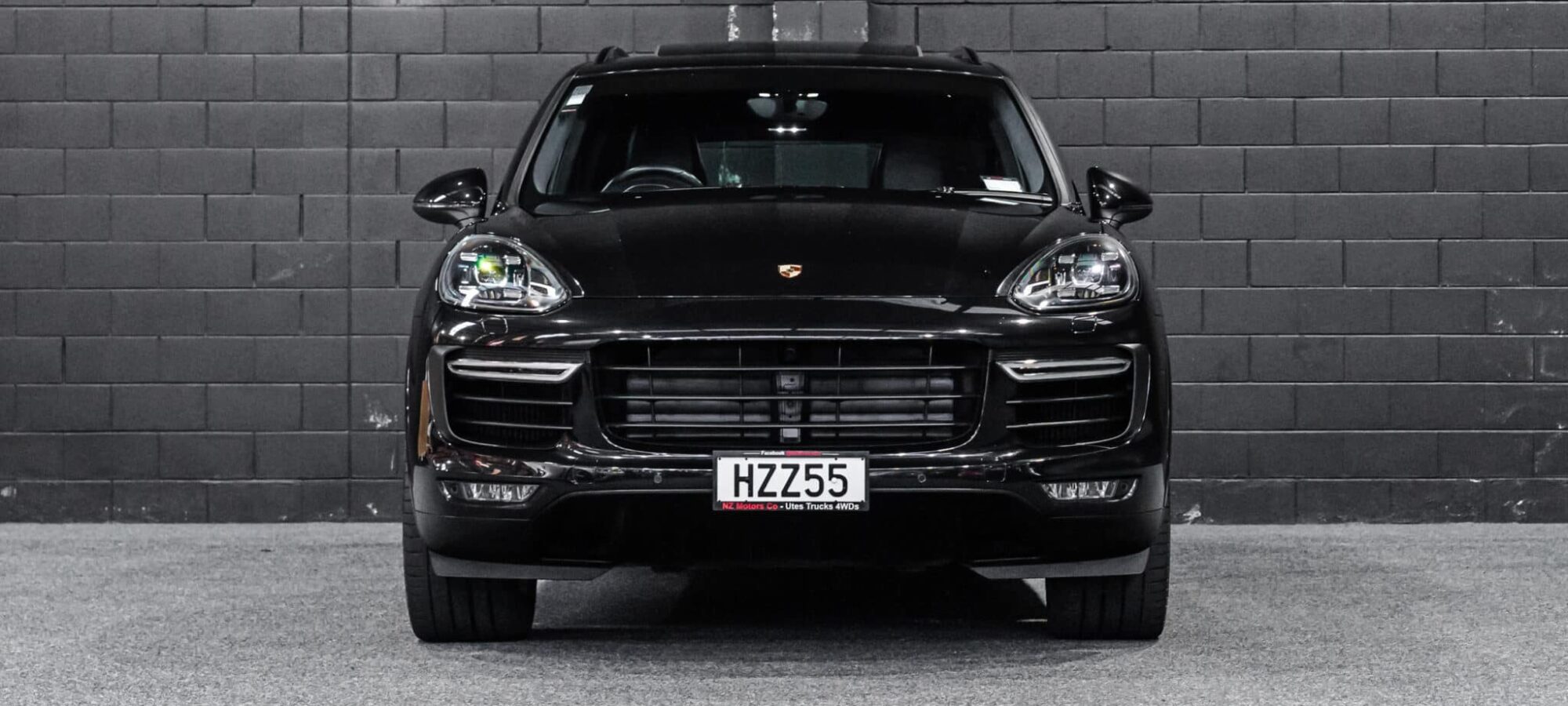 Vehicle Gallery Image