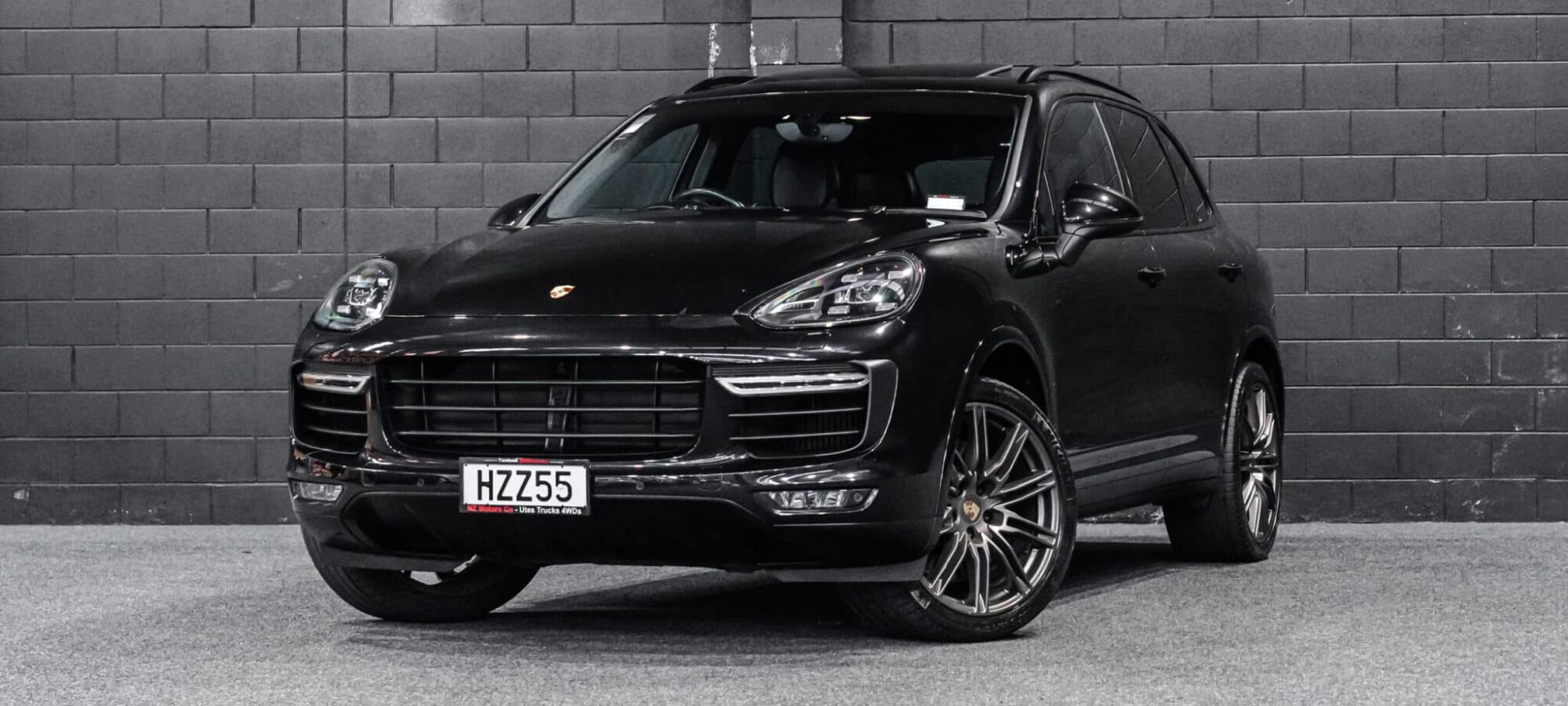 Vehicle Gallery Image