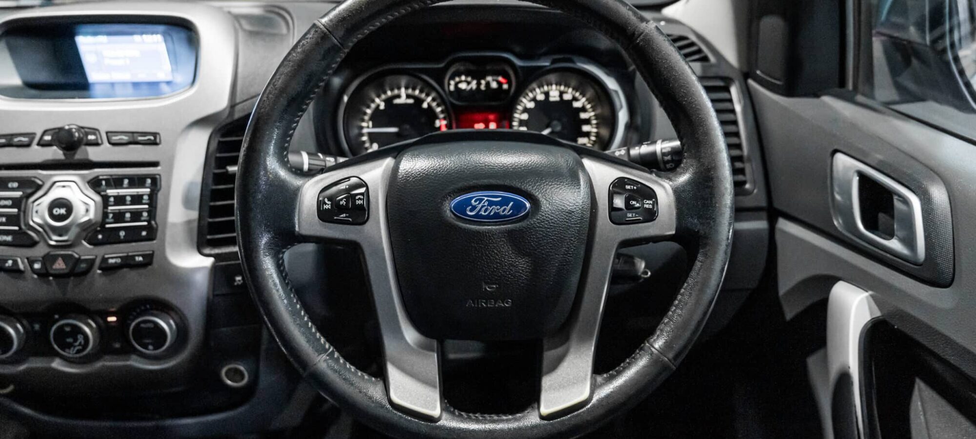 Vehicle Gallery Image