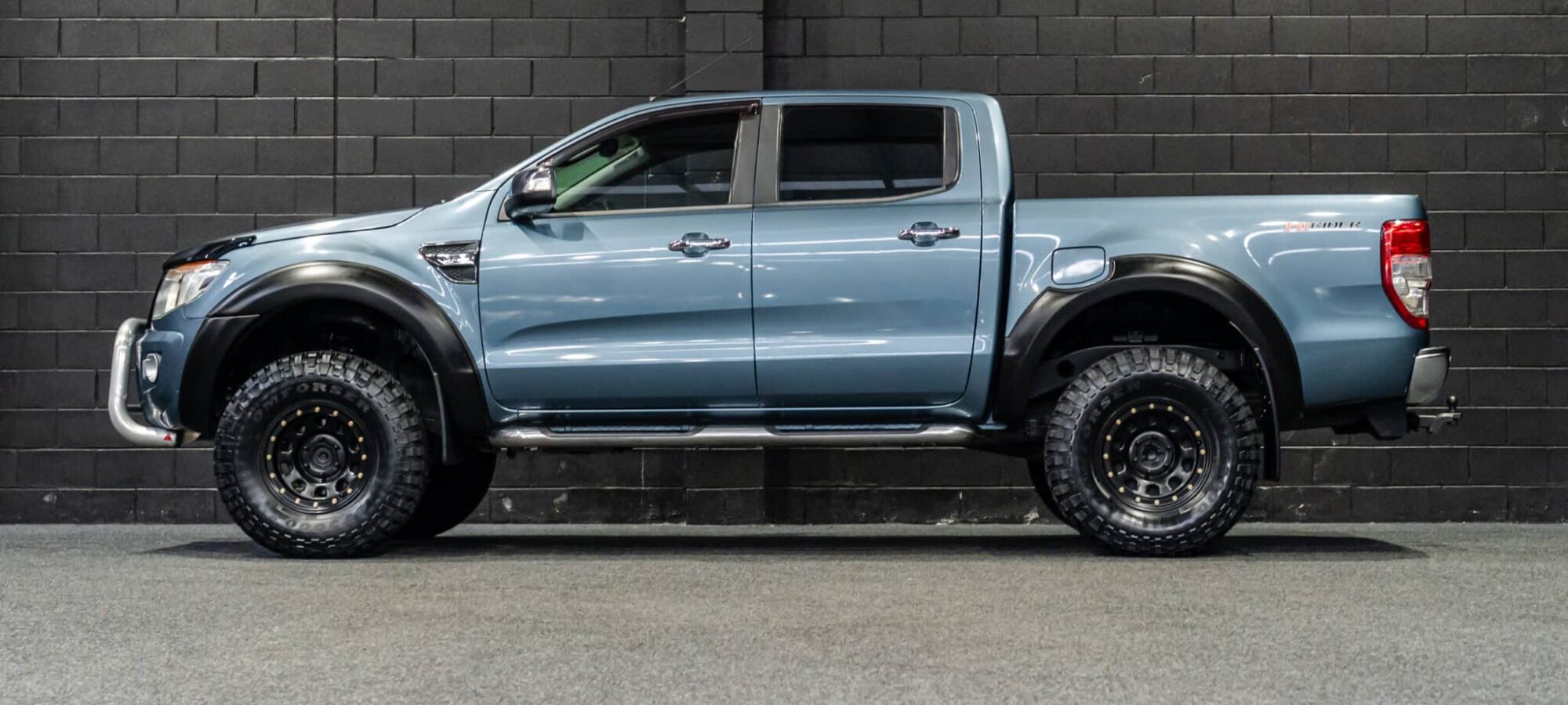 Vehicle Gallery Image