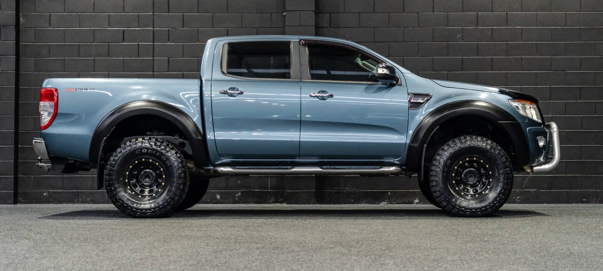 Vehicle Gallery Image