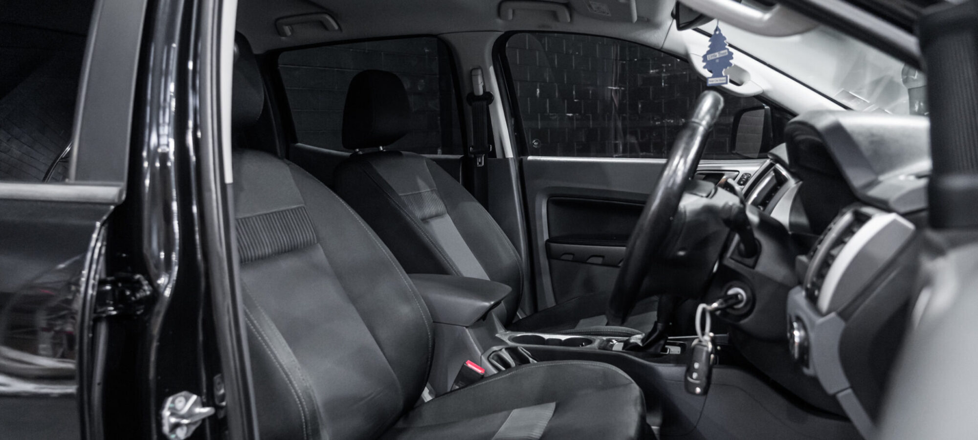 Vehicle Gallery Image