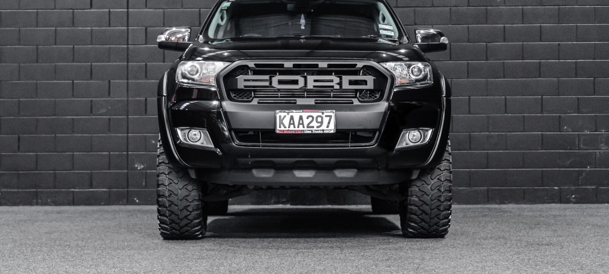 Vehicle Gallery Image