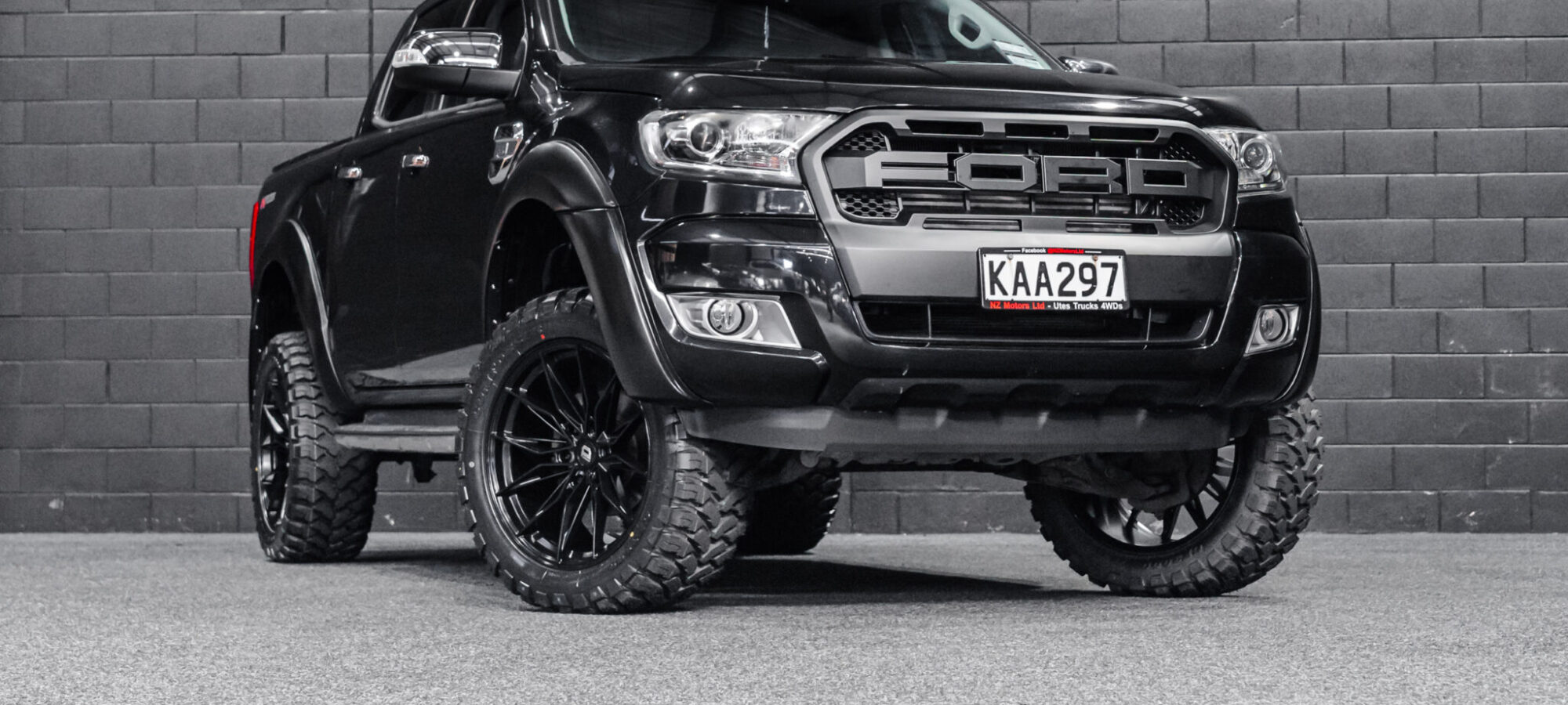 Vehicle Gallery Image