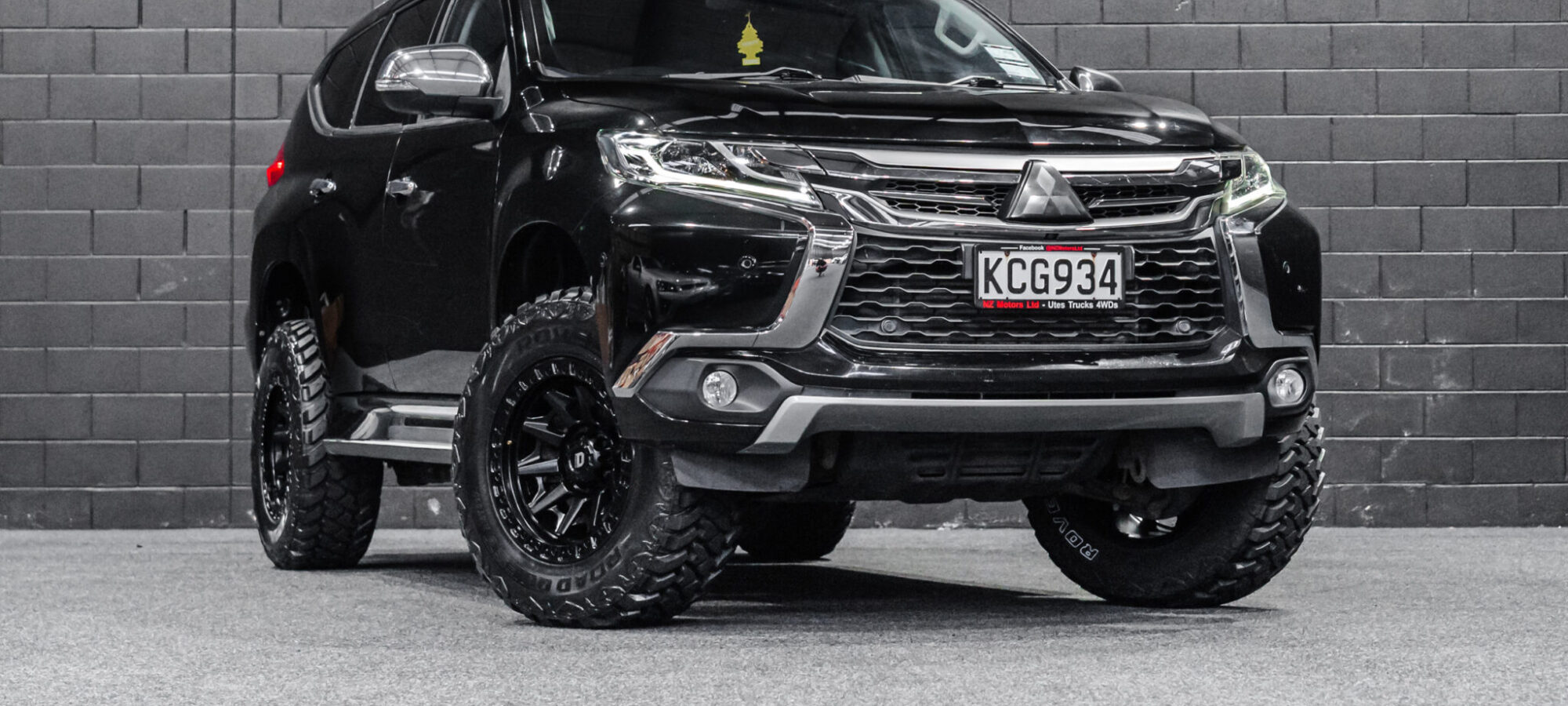 Vehicle Gallery Image