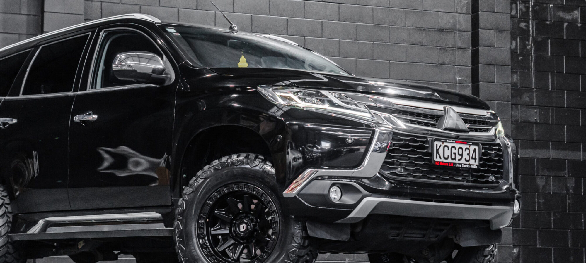 Vehicle Gallery Image