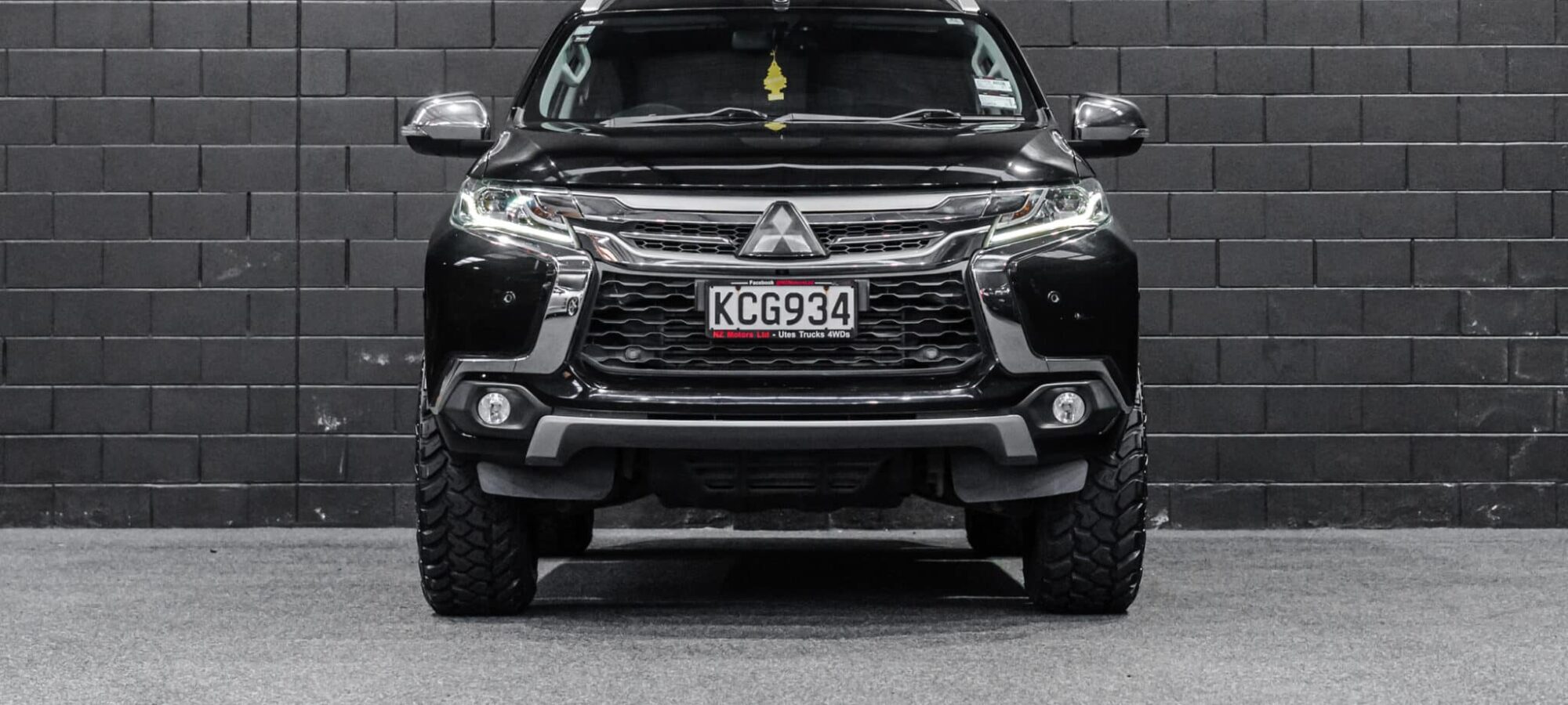 Vehicle Gallery Image