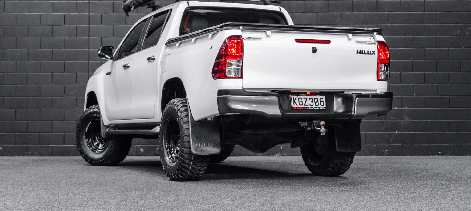 Vehicle Gallery Image