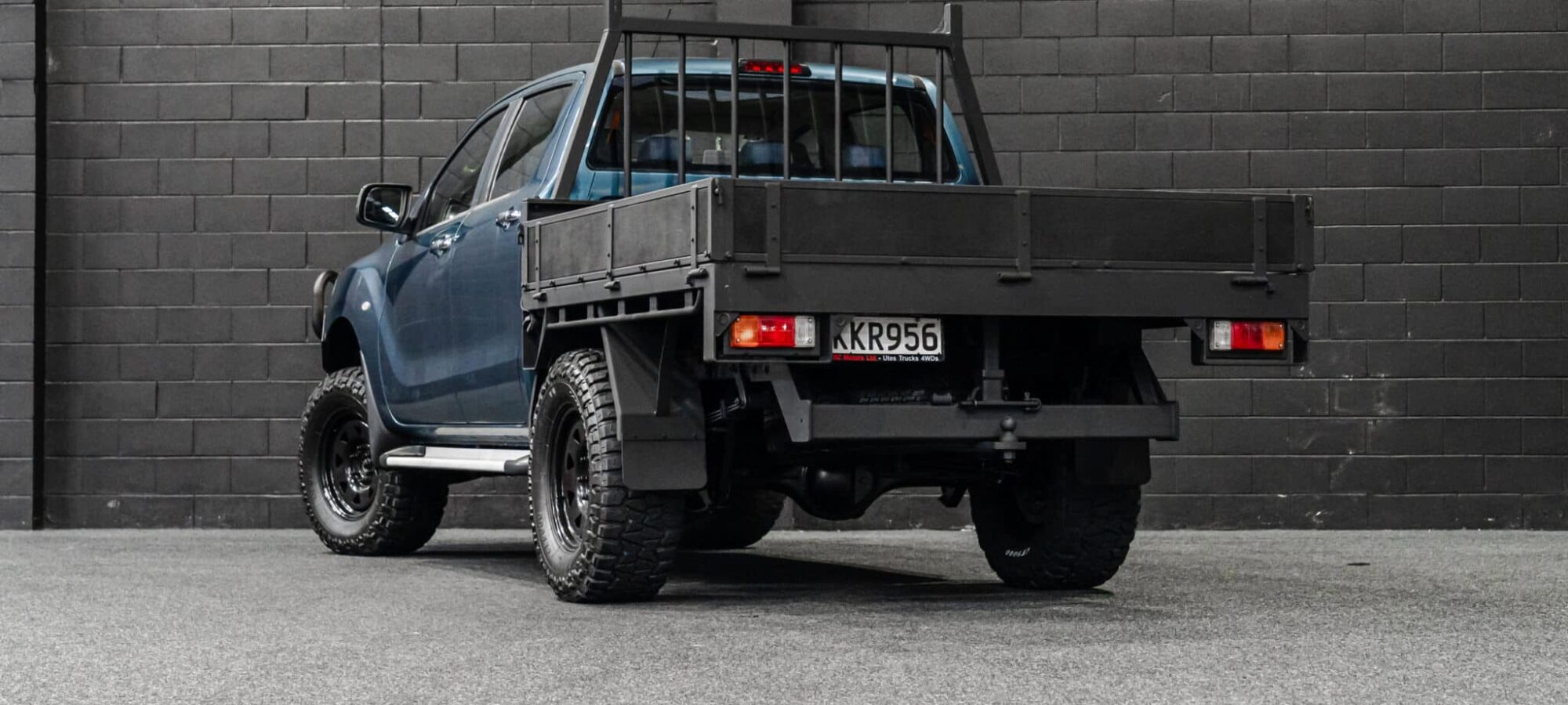 Vehicle Gallery Image