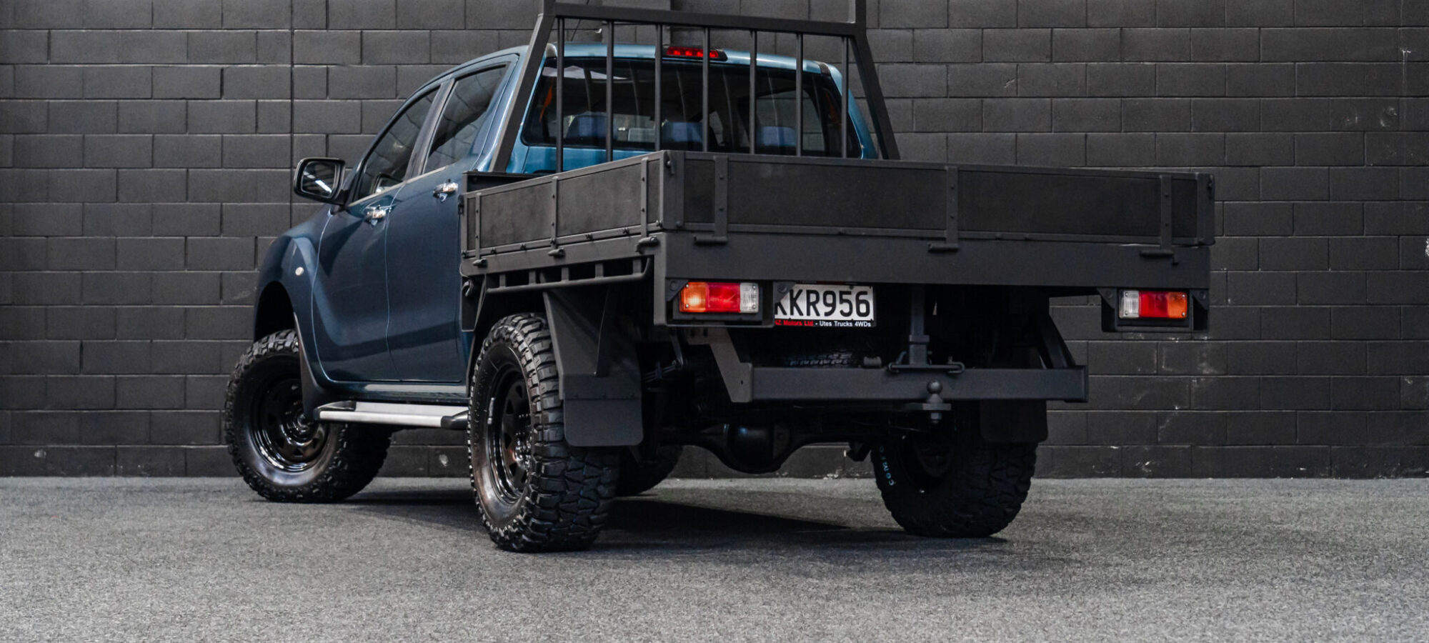 Vehicle Gallery Image