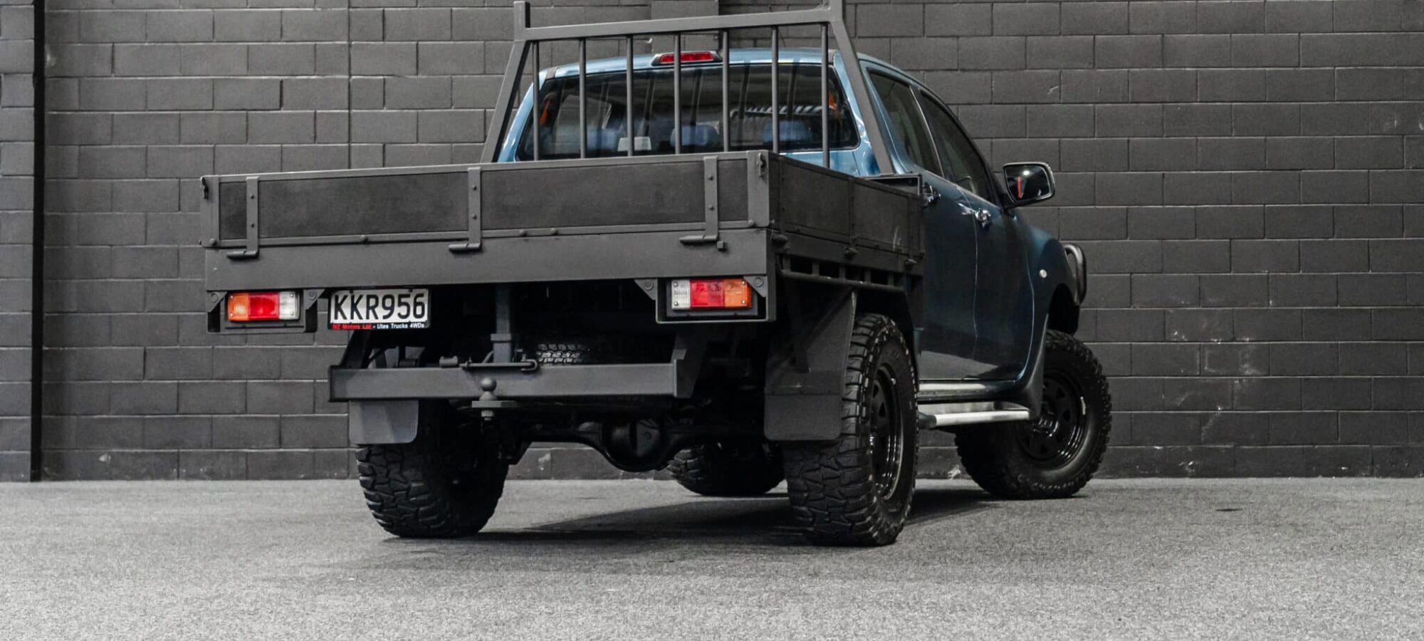 Vehicle Gallery Image