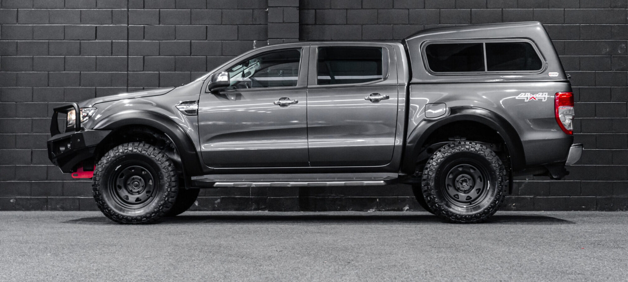 Vehicle Gallery Image