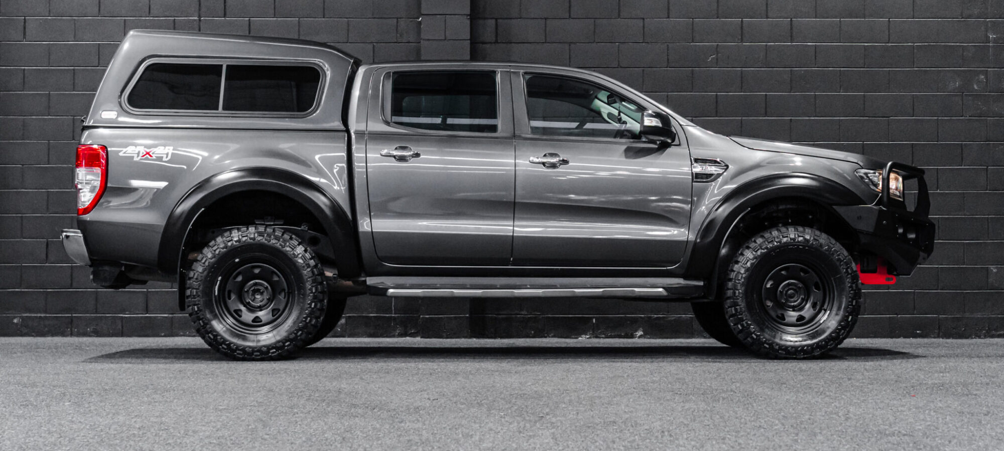 Vehicle Gallery Image