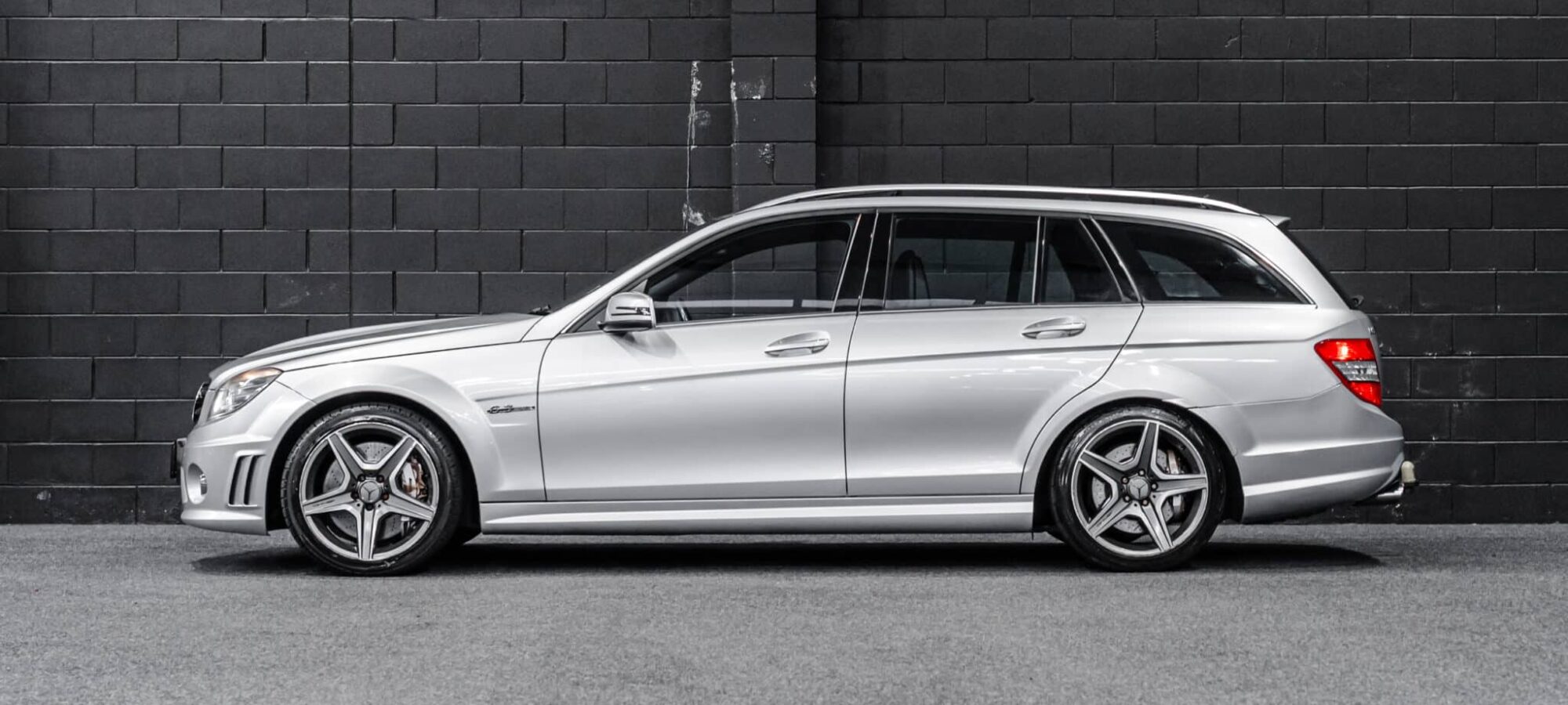 Vehicle Gallery Image