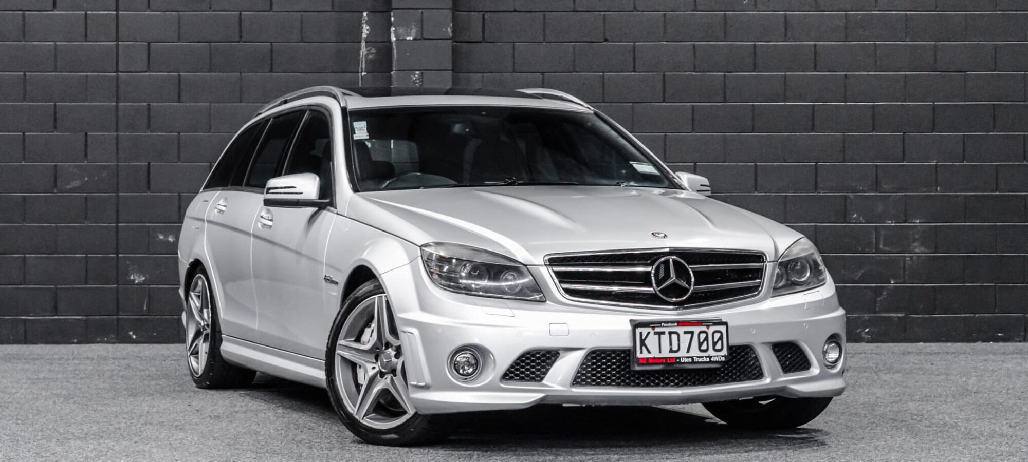 Vehicle Gallery Image