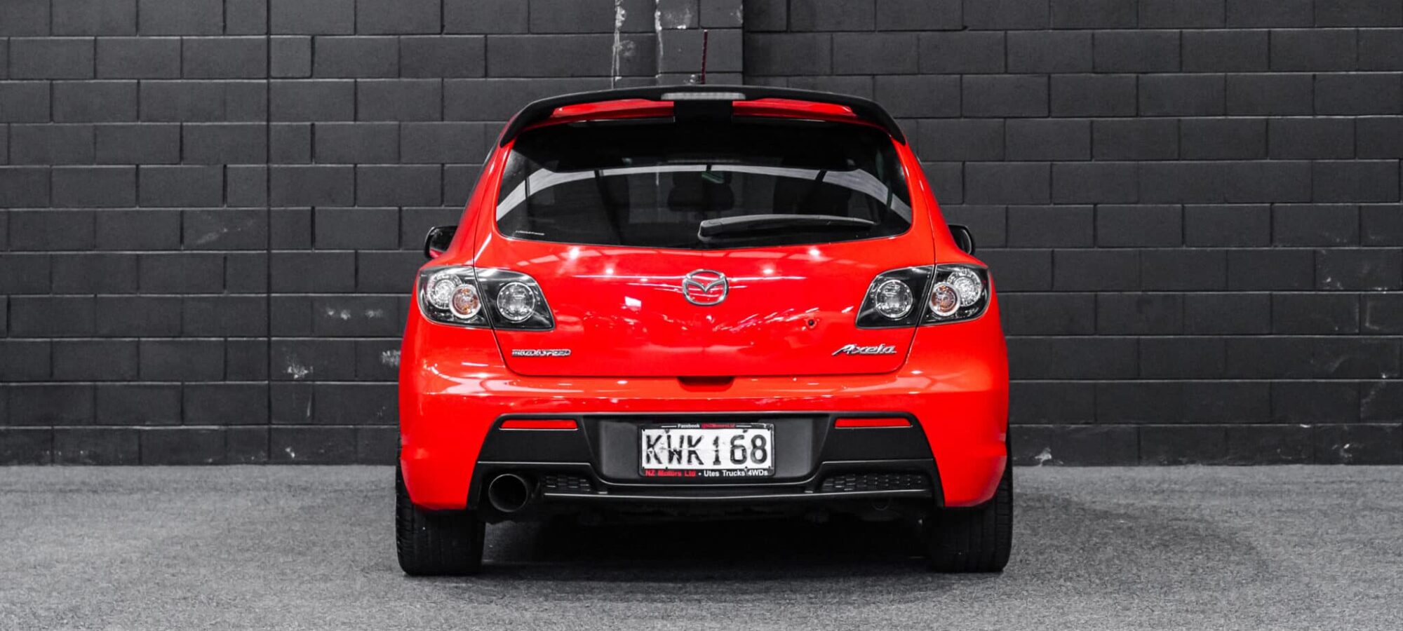 Vehicle Gallery Image