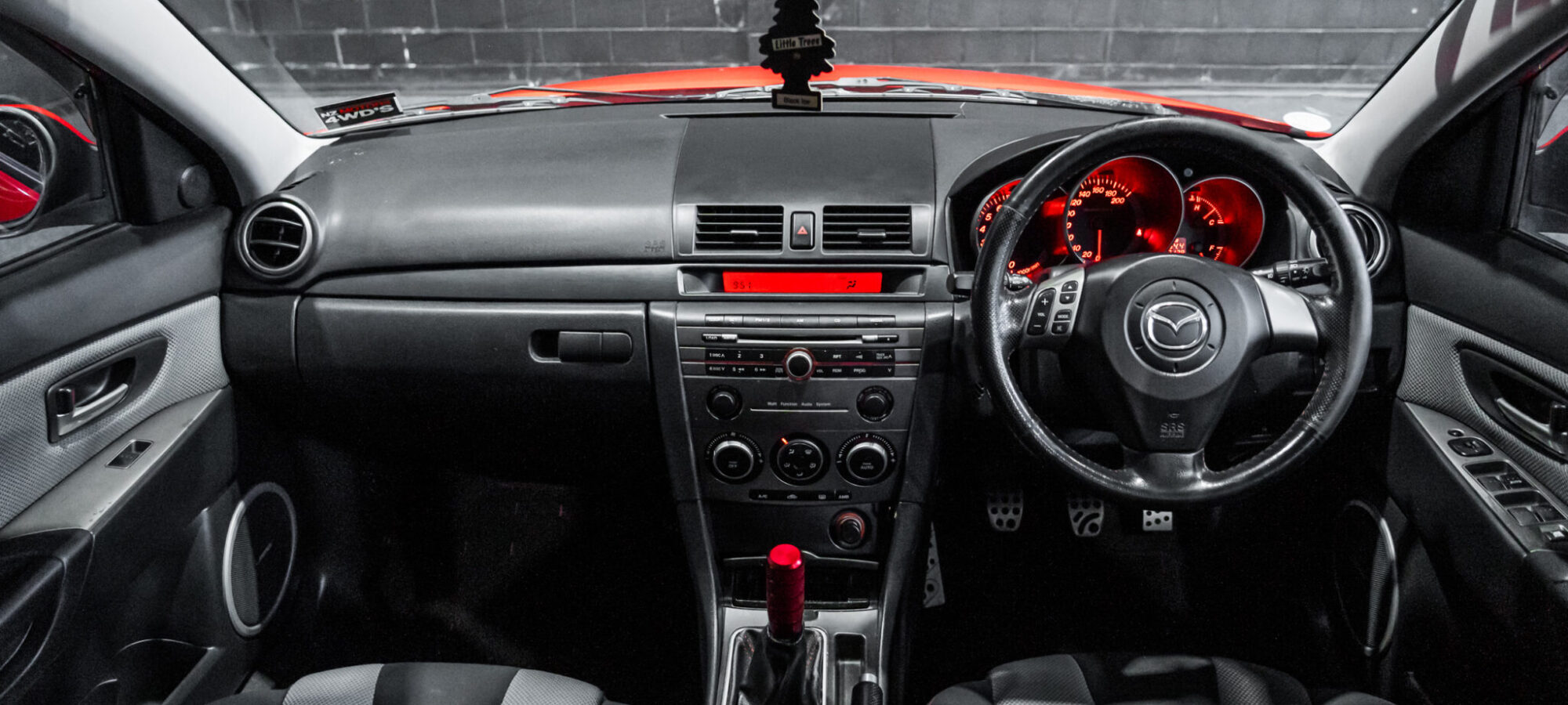 Vehicle Gallery Image