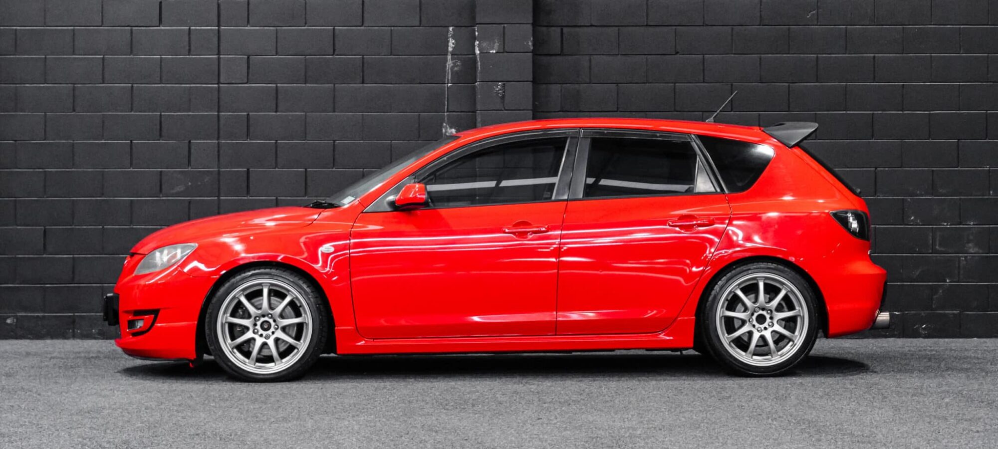 Vehicle Gallery Image