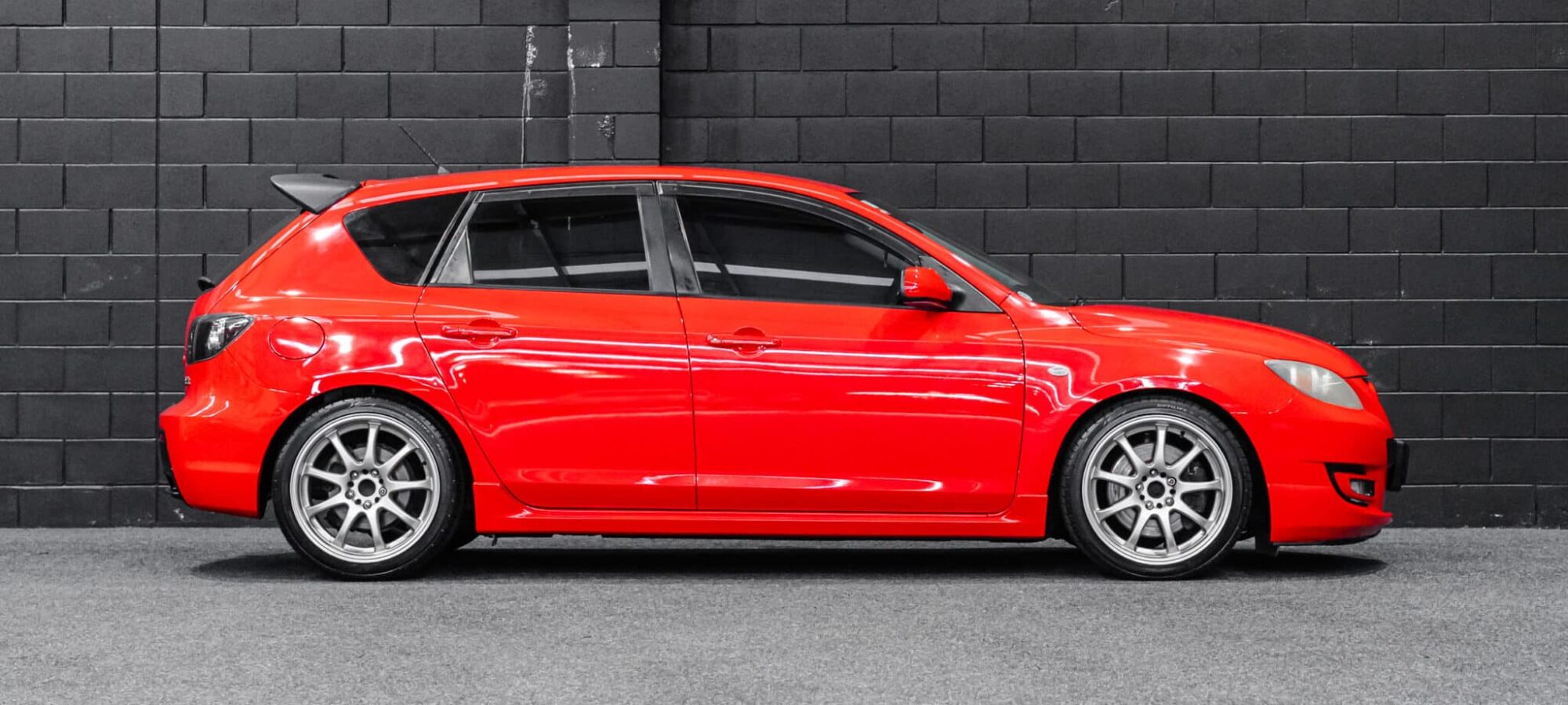 Vehicle Gallery Image