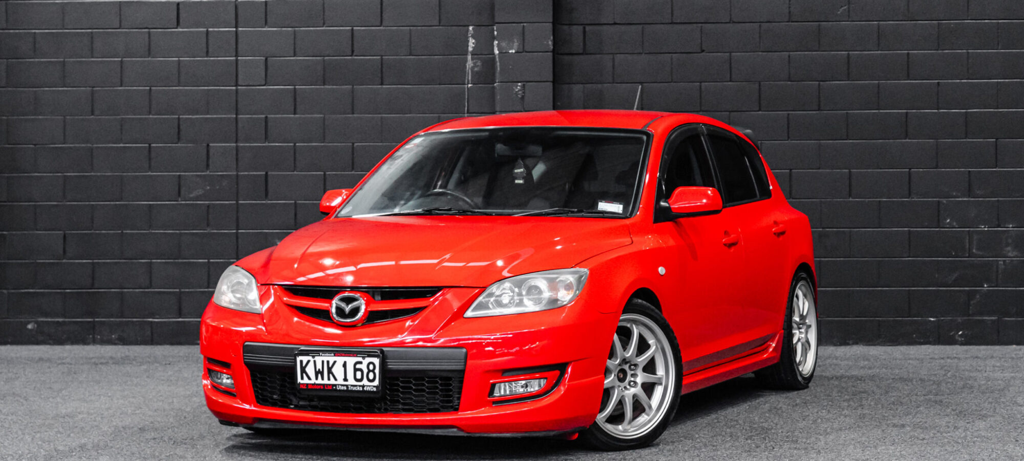 Vehicle Gallery Image