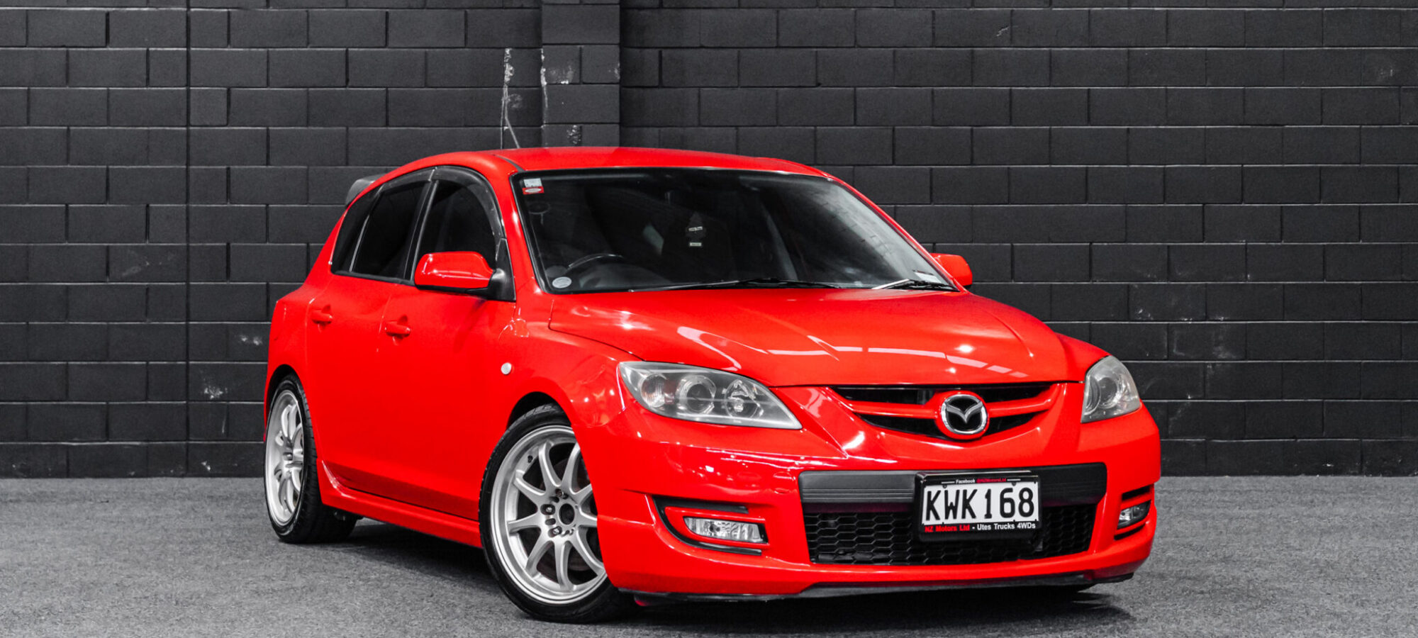 Vehicle Gallery Image