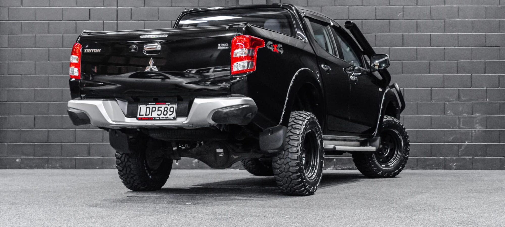 Vehicle Gallery Image