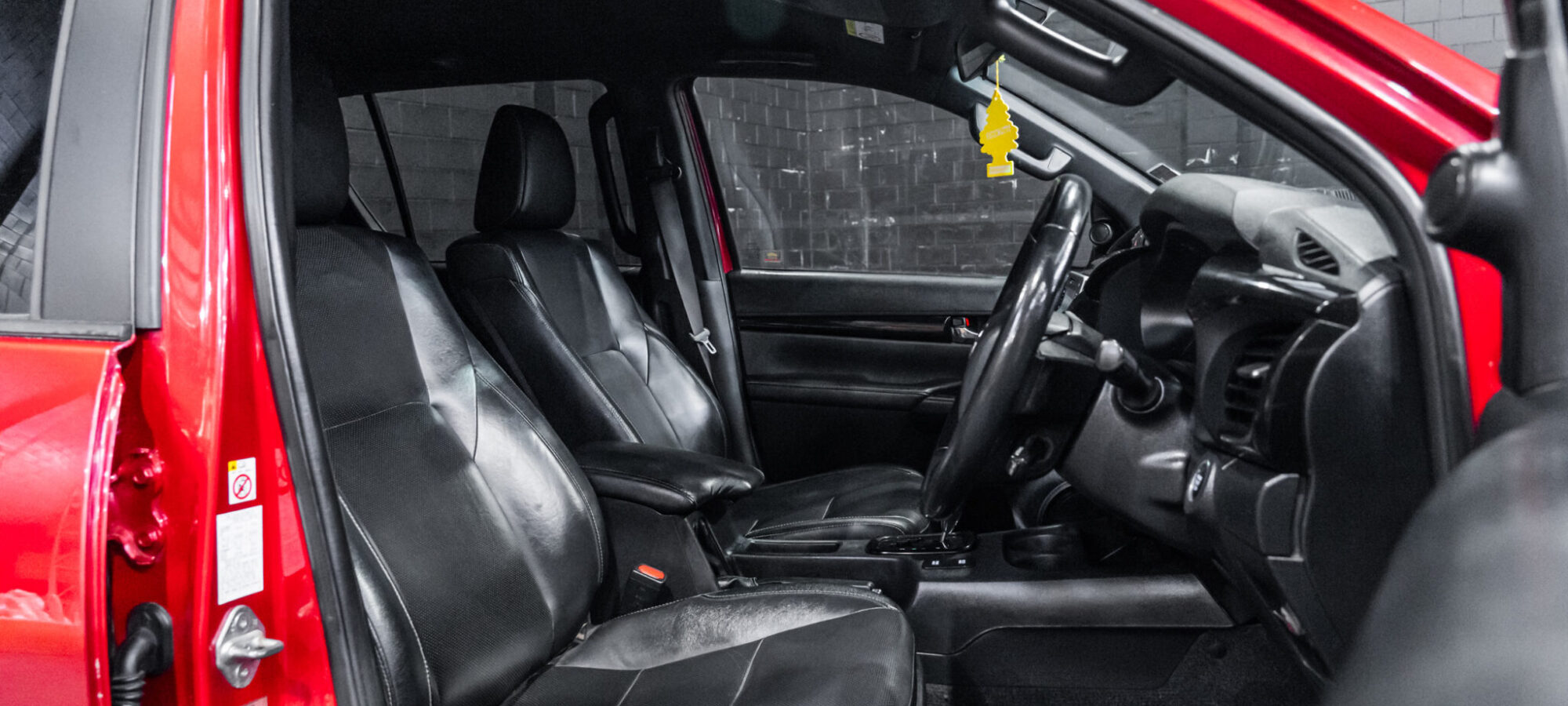 Vehicle Gallery Image