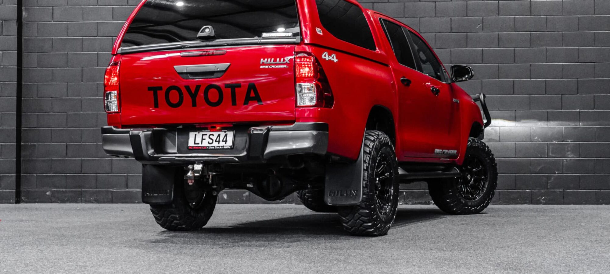 Vehicle Gallery Image