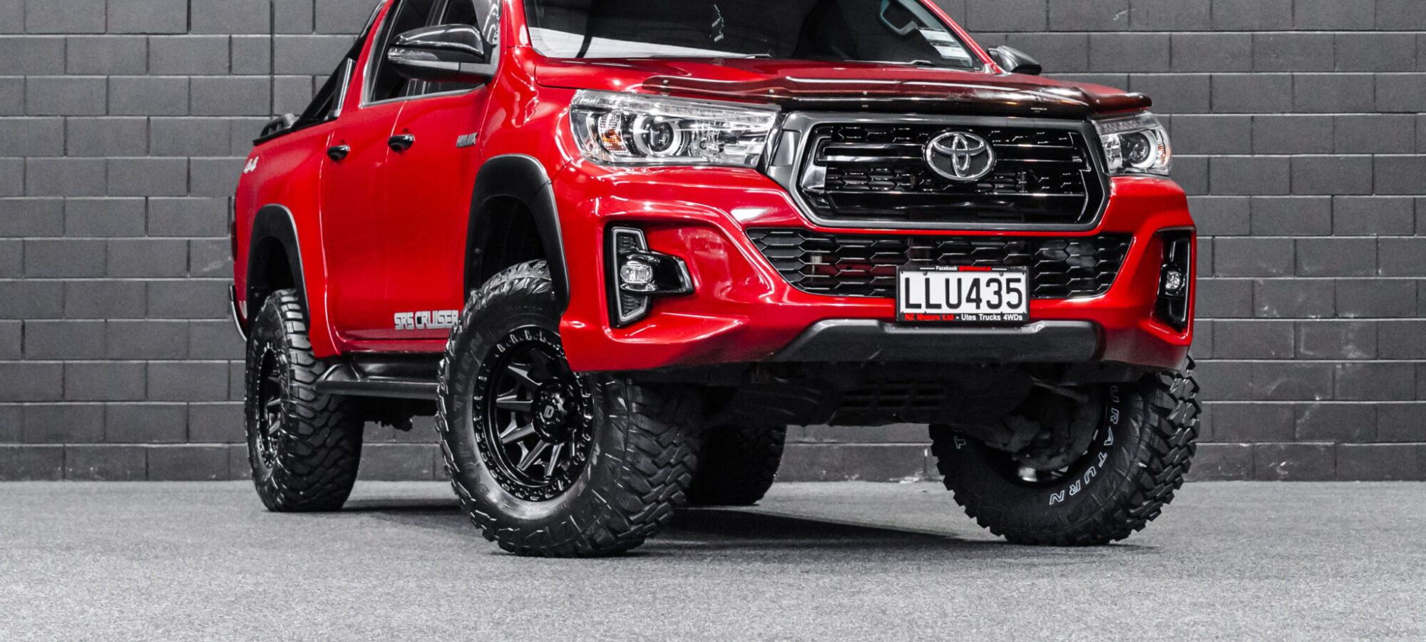 Vehicle Gallery Image