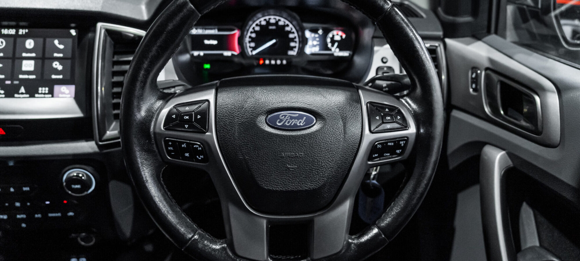 Vehicle Gallery Image