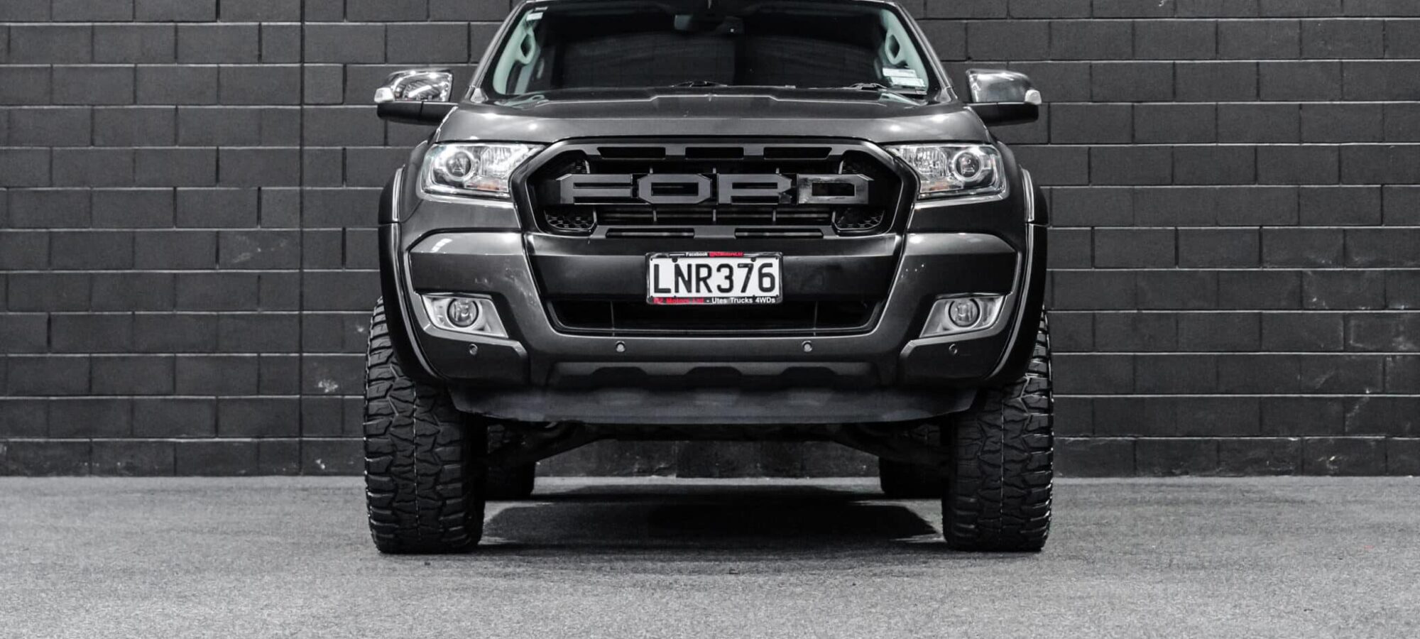 Vehicle Gallery Image