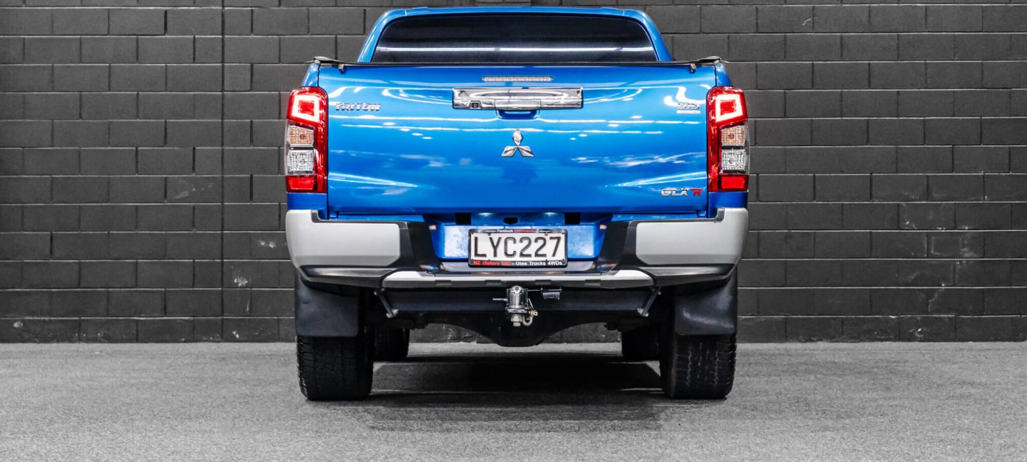 Vehicle Gallery Image